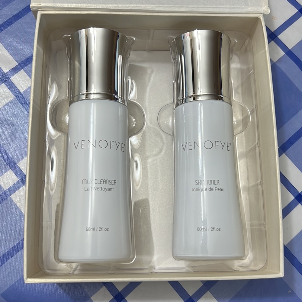 Venofye Queen Bee Cleansing Duo (Cleanser + Toner)